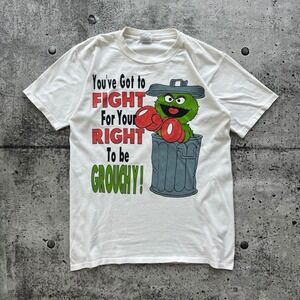 Vintage Sesame Street T-Shirt Mens Medium White Oscar the Grouch Boxing Henson